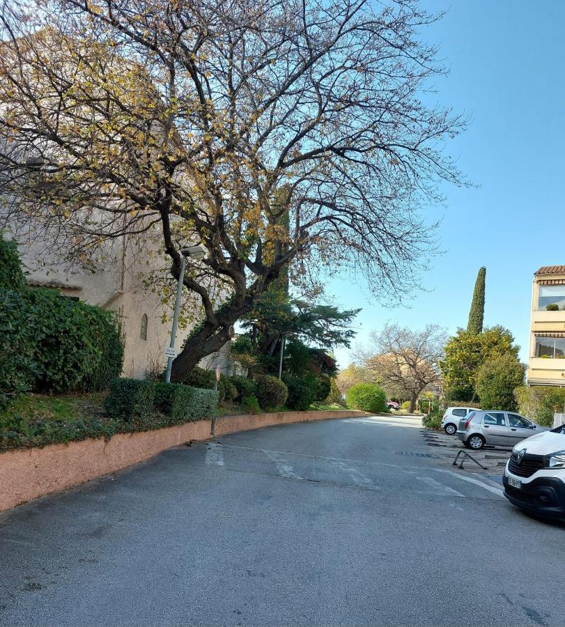 Les Roches Bleues Apartment Le Pradet Bagian luar foto